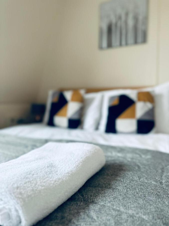 Koala & Tree - Cozy And Centric 1 Bed - Short Lets & Serviced *